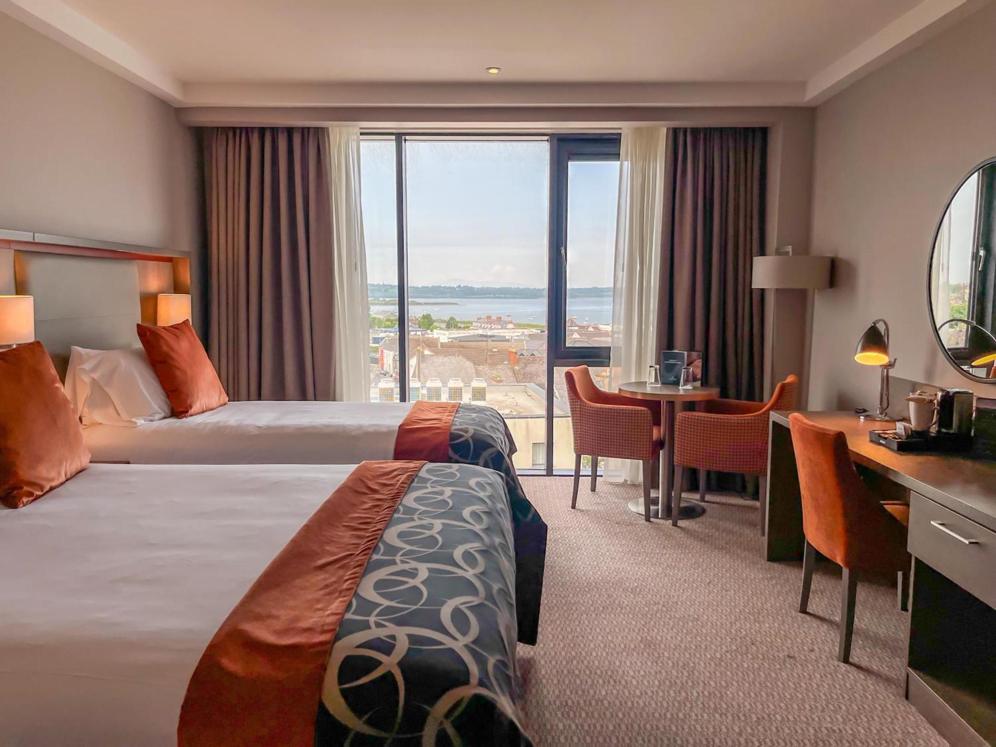 Superior Double Single Room,1672560795:JPEG
